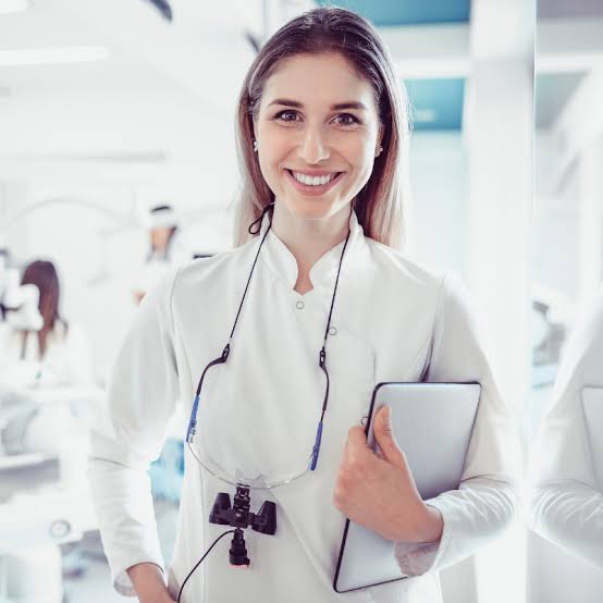 Dr. Alexandra Stems